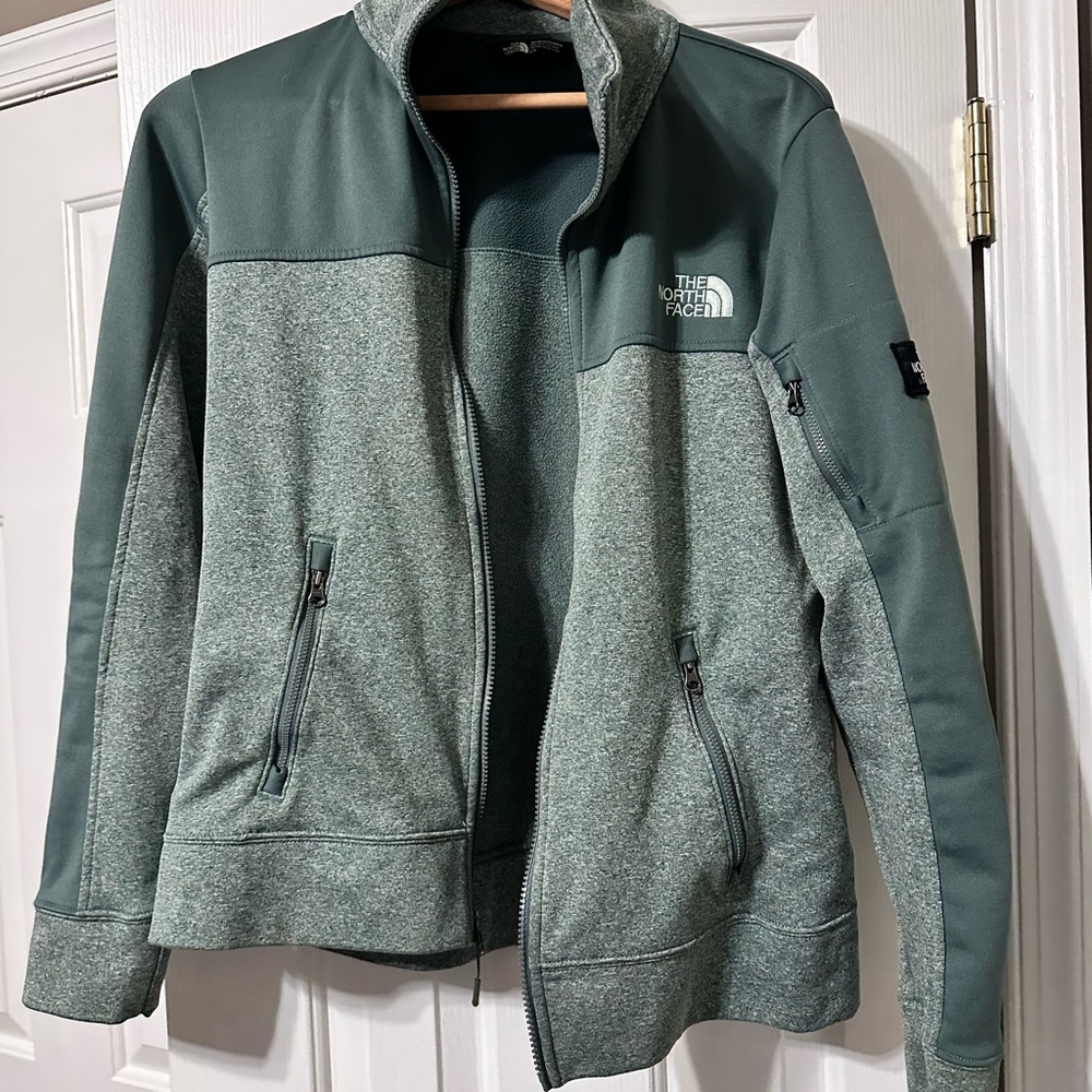 The North Face Green Performance Jacket for Outdoor Activities